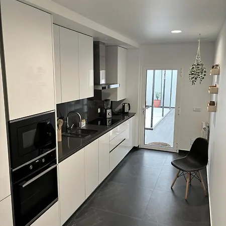 Apartment Moodhu - Cozy W/ Amazing Terrace Leiria