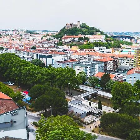 Moodhu - Cozy W/ Amazing Terrace Leiria