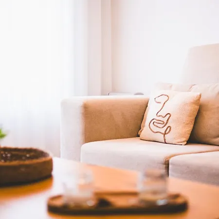 Moodhu - Cozy W/ Amazing Terrace *