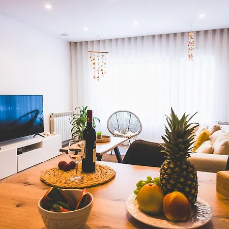 Moodhu - Cozy W/ Amazing Terrace Daire