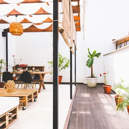 Daire Moodhu - Cozy W/ Amazing Terrace