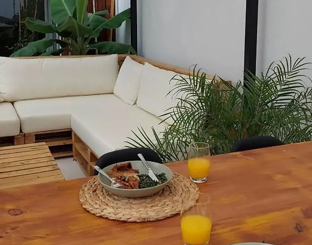 Moodhu - Cozy W/ Amazing Terrace