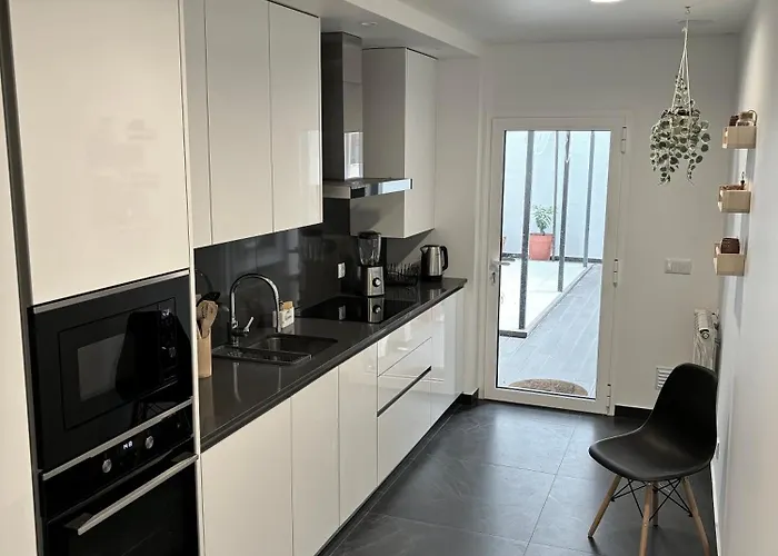 Apartman Moodhu - Cozy W/ Amazing Terrace Leiria