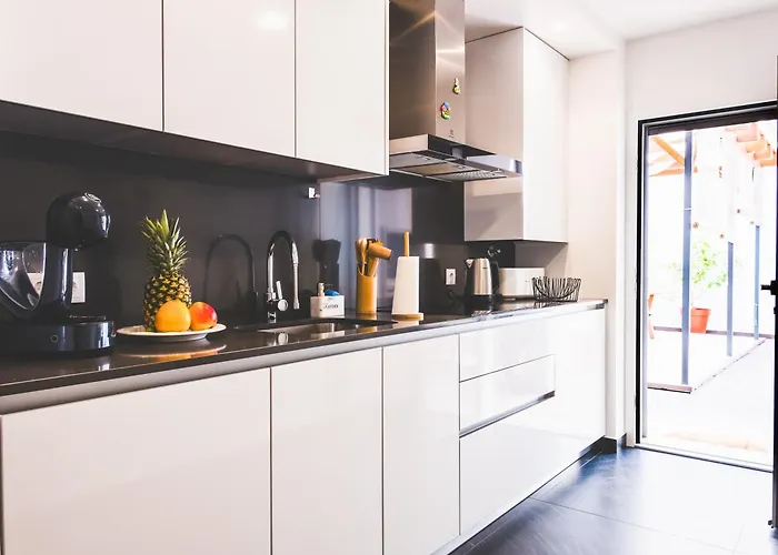 Moodhu - Cozy W/ Amazing Terrace Leiria