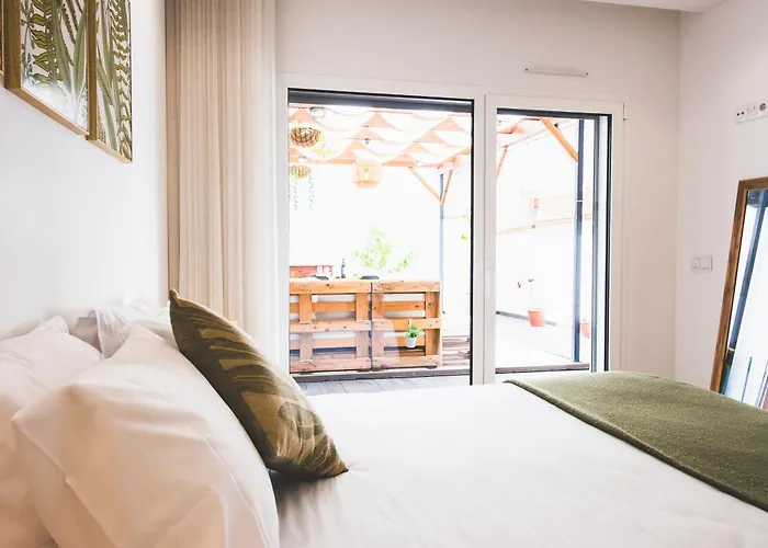 Moodhu - Cozy W/ Amazing Terrace Apartman